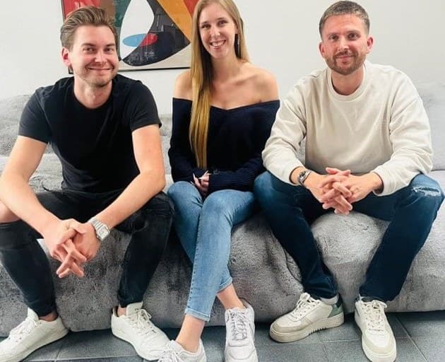 Ad Specialist Team im Buero