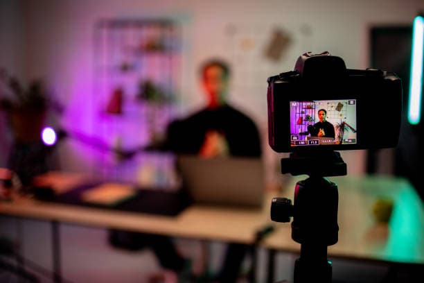 Influencer beim Youtube Dreh